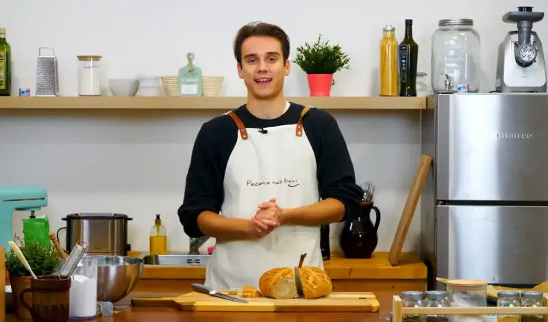 Chlieb v tvare tekvice